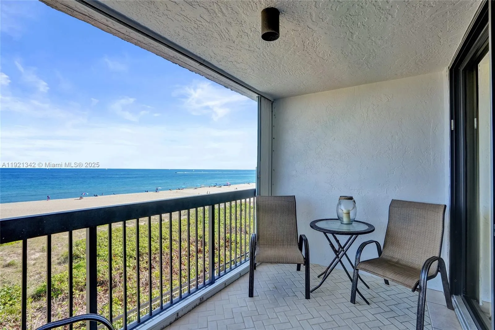 510 N Ocean Blvd 308, Pompano Beach, Florida 33062, Pompano Beach, Florida 33062, 2 Bedrooms Bedrooms, ,2 BathroomsBathrooms,Residential,For Sale,510 N Ocean Blvd 308, Pompano Beach, Florida 33062,A11921342
