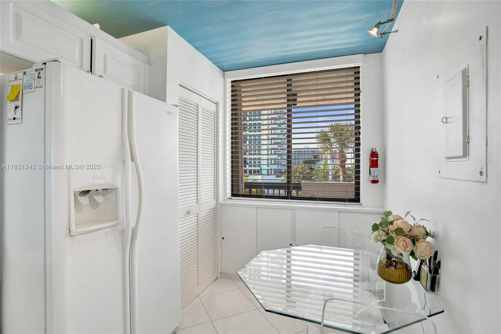 510 N Ocean Blvd 308, Pompano Beach, Florida 33062, Pompano Beach, Florida 33062, 2 Bedrooms Bedrooms, ,2 BathroomsBathrooms,Residential,For Sale,510 N Ocean Blvd 308, Pompano Beach, Florida 33062,A11921342