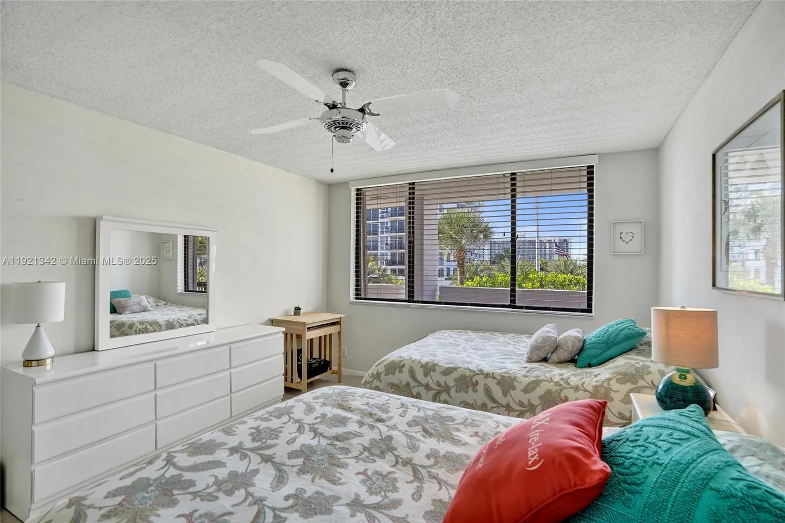 510 N Ocean Blvd 308, Pompano Beach, Florida 33062, Pompano Beach, Florida 33062, 2 Bedrooms Bedrooms, ,2 BathroomsBathrooms,Residential,For Sale,510 N Ocean Blvd 308, Pompano Beach, Florida 33062,A11921342