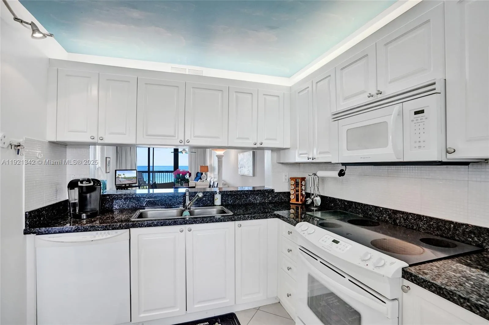 510 N Ocean Blvd 308, Pompano Beach, Florida 33062, Pompano Beach, Florida 33062, 2 Bedrooms Bedrooms, ,2 BathroomsBathrooms,Residential,For Sale,510 N Ocean Blvd 308, Pompano Beach, Florida 33062,A11921342