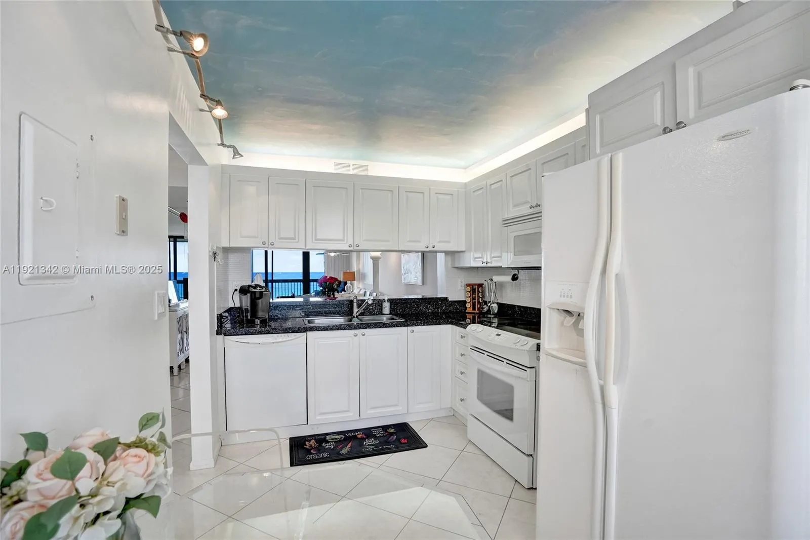 510 N Ocean Blvd 308, Pompano Beach, Florida 33062, Pompano Beach, Florida 33062, 2 Bedrooms Bedrooms, ,2 BathroomsBathrooms,Residential,For Sale,510 N Ocean Blvd 308, Pompano Beach, Florida 33062,A11921342