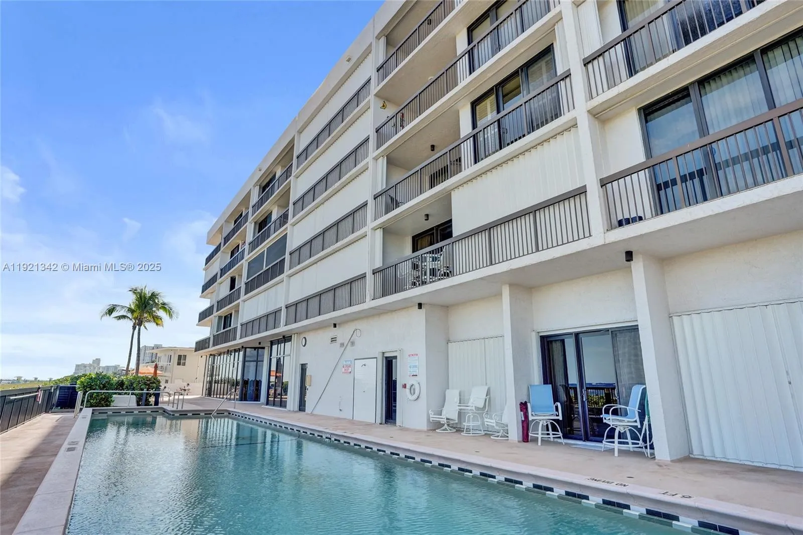 510 N Ocean Blvd 308, Pompano Beach, Florida 33062, Pompano Beach, Florida 33062, 2 Bedrooms Bedrooms, ,2 BathroomsBathrooms,Residential,For Sale,510 N Ocean Blvd 308, Pompano Beach, Florida 33062,A11921342