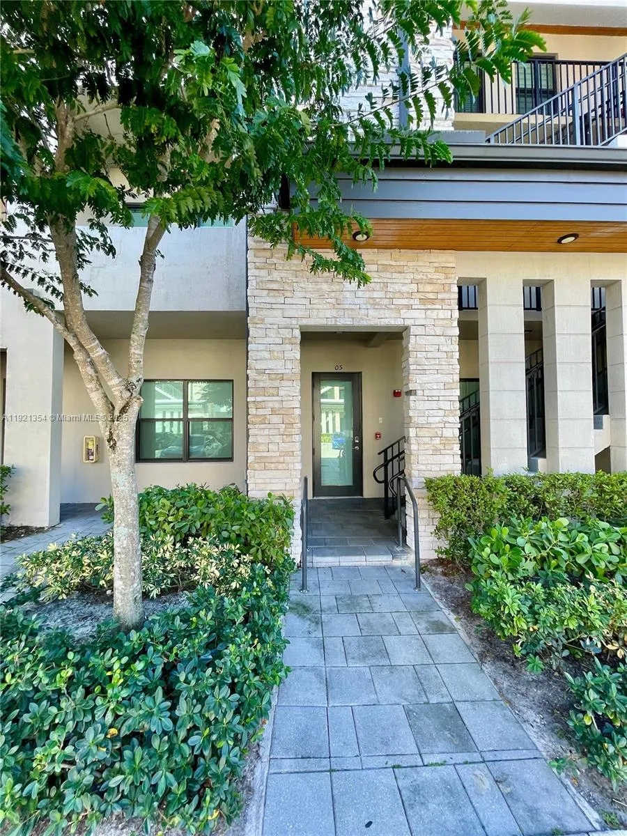 7805 Nw 104th Ave 5, Doral, Florida 33178, Doral, Florida 33178, 2 Bedrooms Bedrooms, ,2 BathroomsBathrooms,Residential,For Sale,7805 Nw 104th Ave 5, Doral, Florida 33178,A11921354