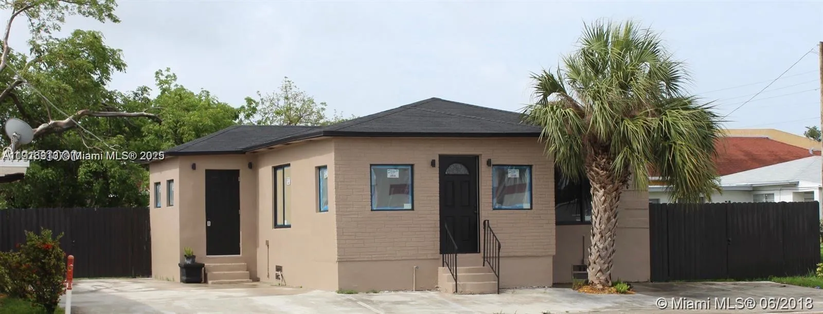 107 W Pembroke Rd, Hallandale Beach, Florida 33009, Hallandale Beach, Florida 33009, 2 Bedrooms Bedrooms, ,1 BathroomBathrooms,Residential,For Sale,107 W Pembroke Rd, Hallandale Beach, Florida 33009,A11916310