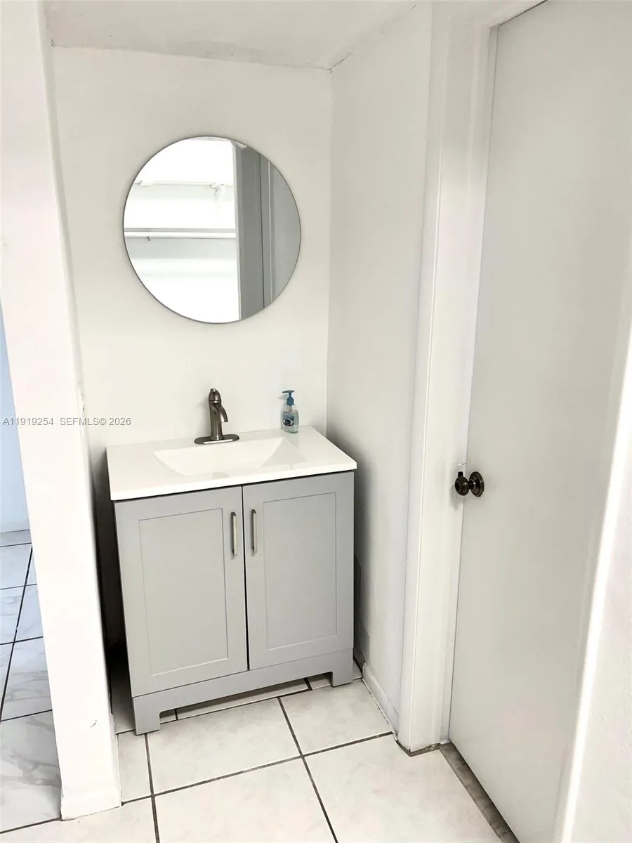 18900 Ne 3rd Ct 531, Miami, Florida 33179, Miami, Florida 33179, 1 Bedroom Bedrooms, ,1 BathroomBathrooms,Residential Lease,For Rent,18900 Ne 3rd Ct 531, Miami, Florida 33179,A11919254