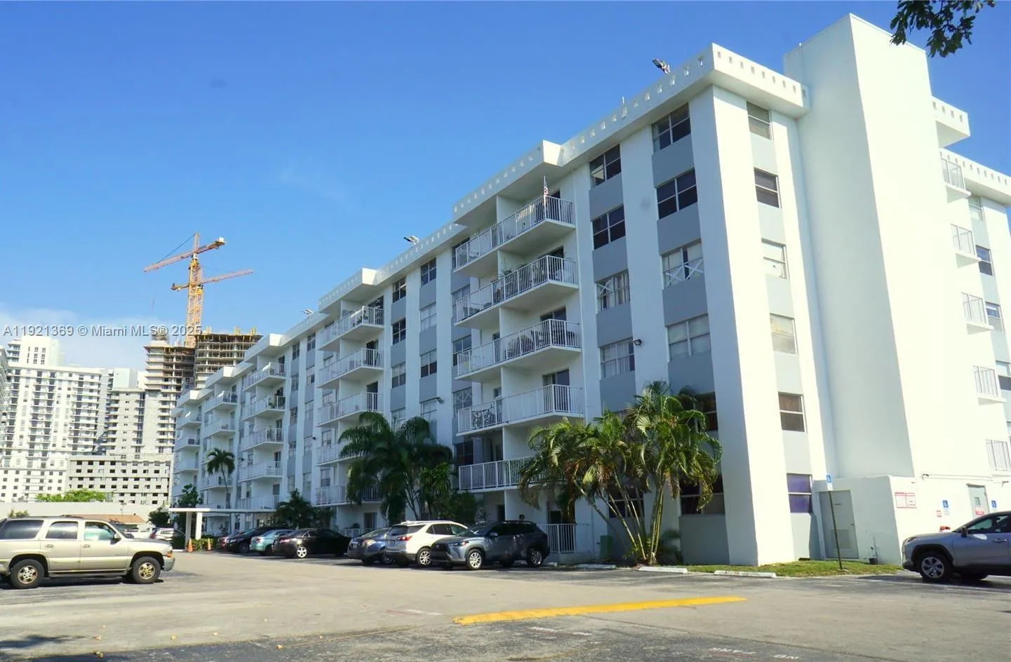 16465 Ne 22nd Ave 513, North Miami Beach, Florida, North Miami Beach, Florida 33160, 1 Bedroom Bedrooms, ,1 BathroomBathrooms,Residential Lease,For Rent,16465 Ne 22nd Ave 513, North Miami Beach, Florida ,A11921369