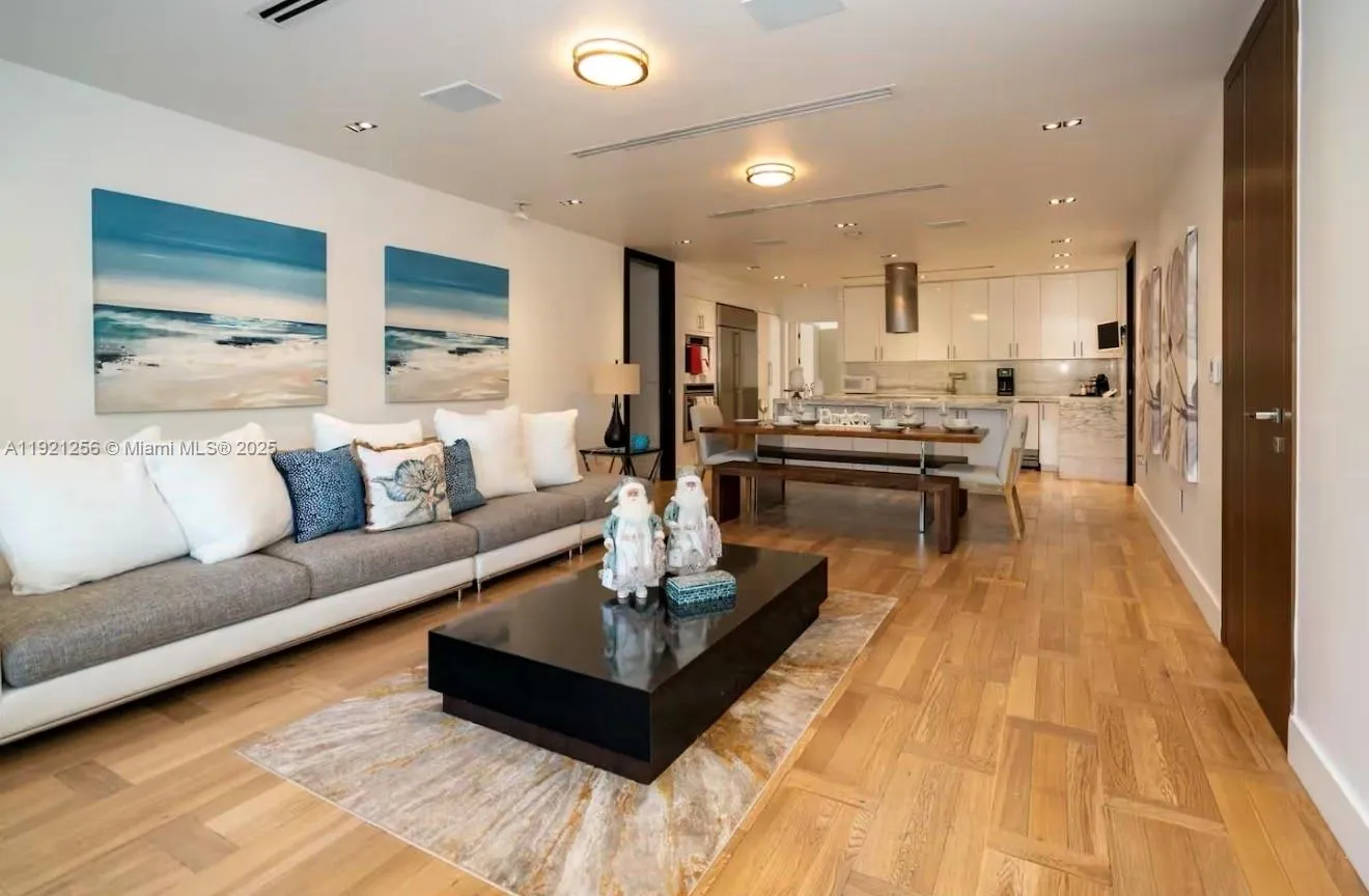 45 Sw 28th Rd 0, Miami, Florida 33129, Miami, Florida 33129, 3 Bedrooms Bedrooms, ,2 BathroomsBathrooms,Residential Lease,For Rent,45 Sw 28th Rd 0, Miami, Florida 33129,A11921256
