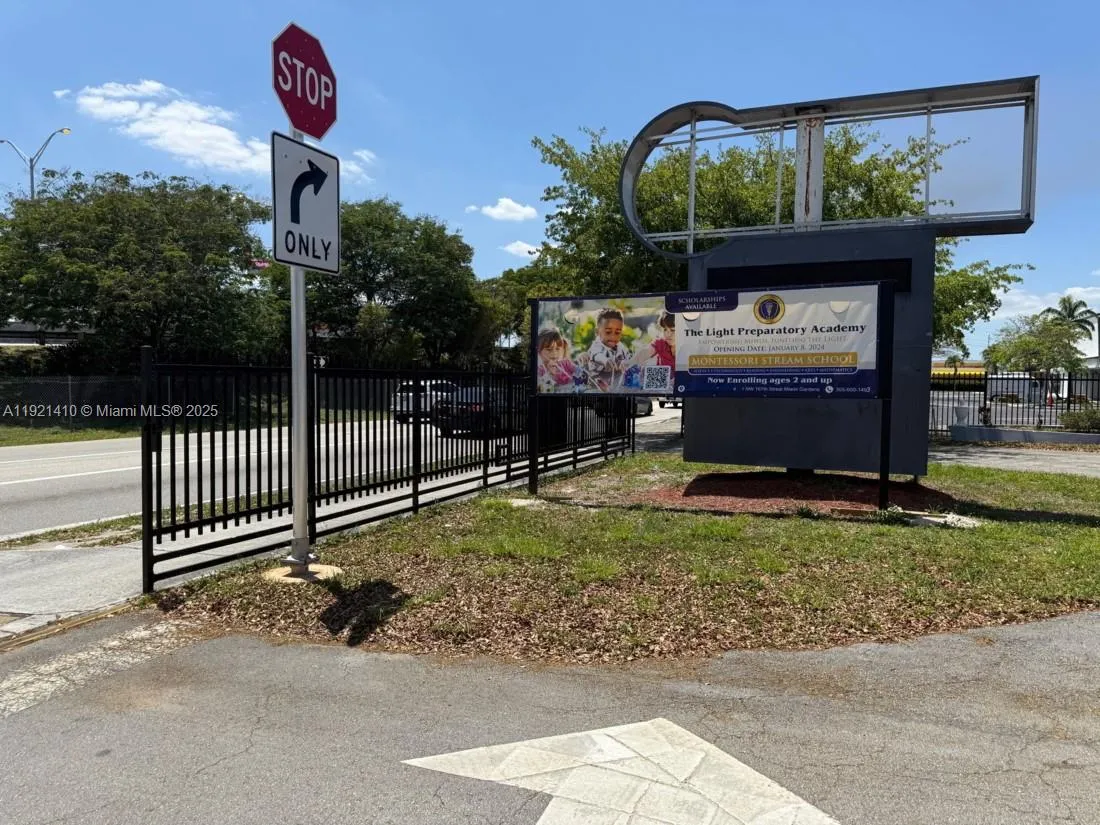 4481 Nw 167th St, Miami Gardens, Florida 33055, Miami Gardens, Florida 33055, ,Commercial Sale,For Sale,4481 Nw 167th St, Miami Gardens, Florida 33055,A11921410