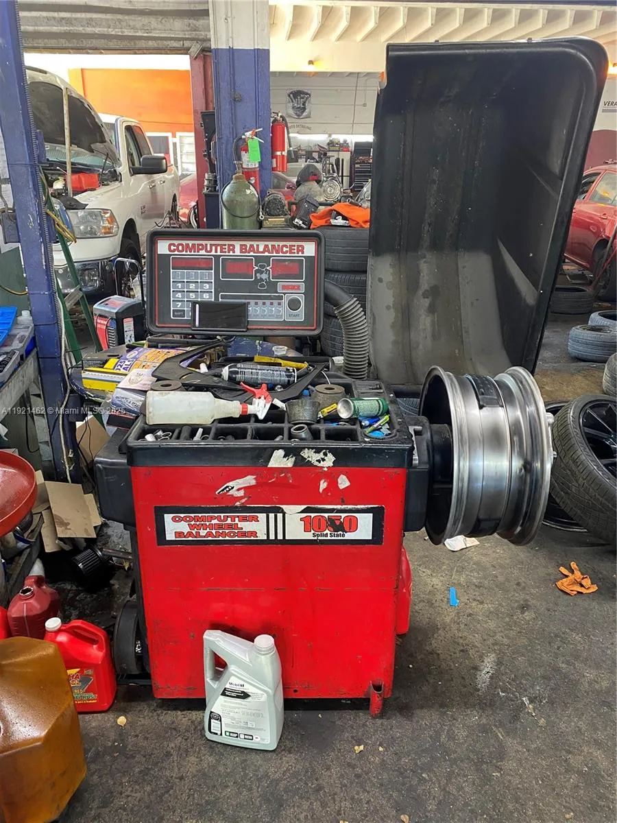 2300 Nw 17th St, Miami, Florida 33142, Miami, Florida 33142, ,Business Opportunity,For Sale,2300 Nw 17th St, Miami, Florida 33142,A11921462