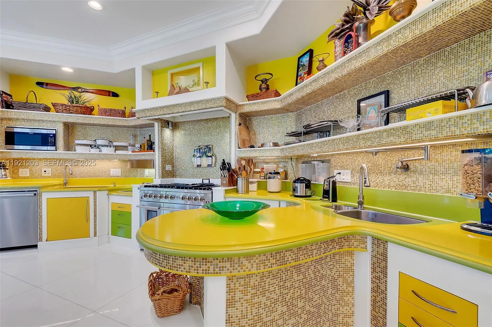 7400 Sw 72nd Ct, Miami, Florida 33143, Miami, Florida 33143, 9 Bedrooms Bedrooms, ,8 BathroomsBathrooms,Residential,For Sale,7400 Sw 72nd Ct, Miami, Florida 33143,A11921203