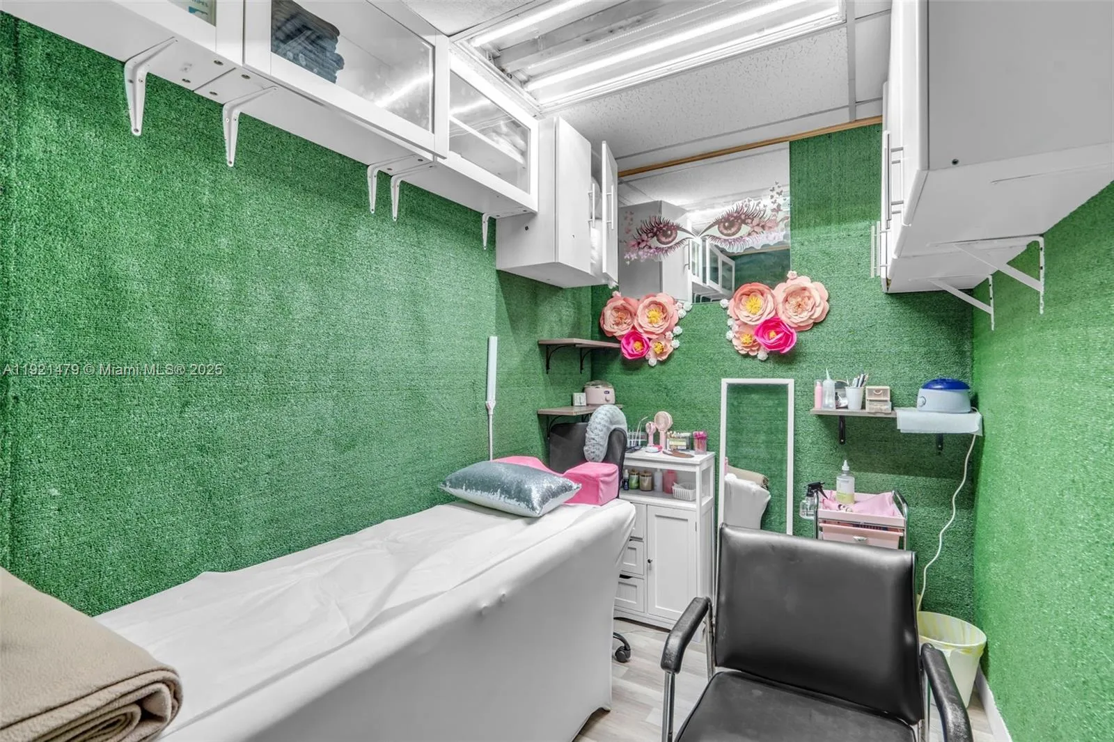 6761 W Flagler St, Miami, Florida 33144, Miami, Florida 33144, ,Business Opportunity,For Sale,6761 W Flagler St, Miami, Florida 33144,A11921479