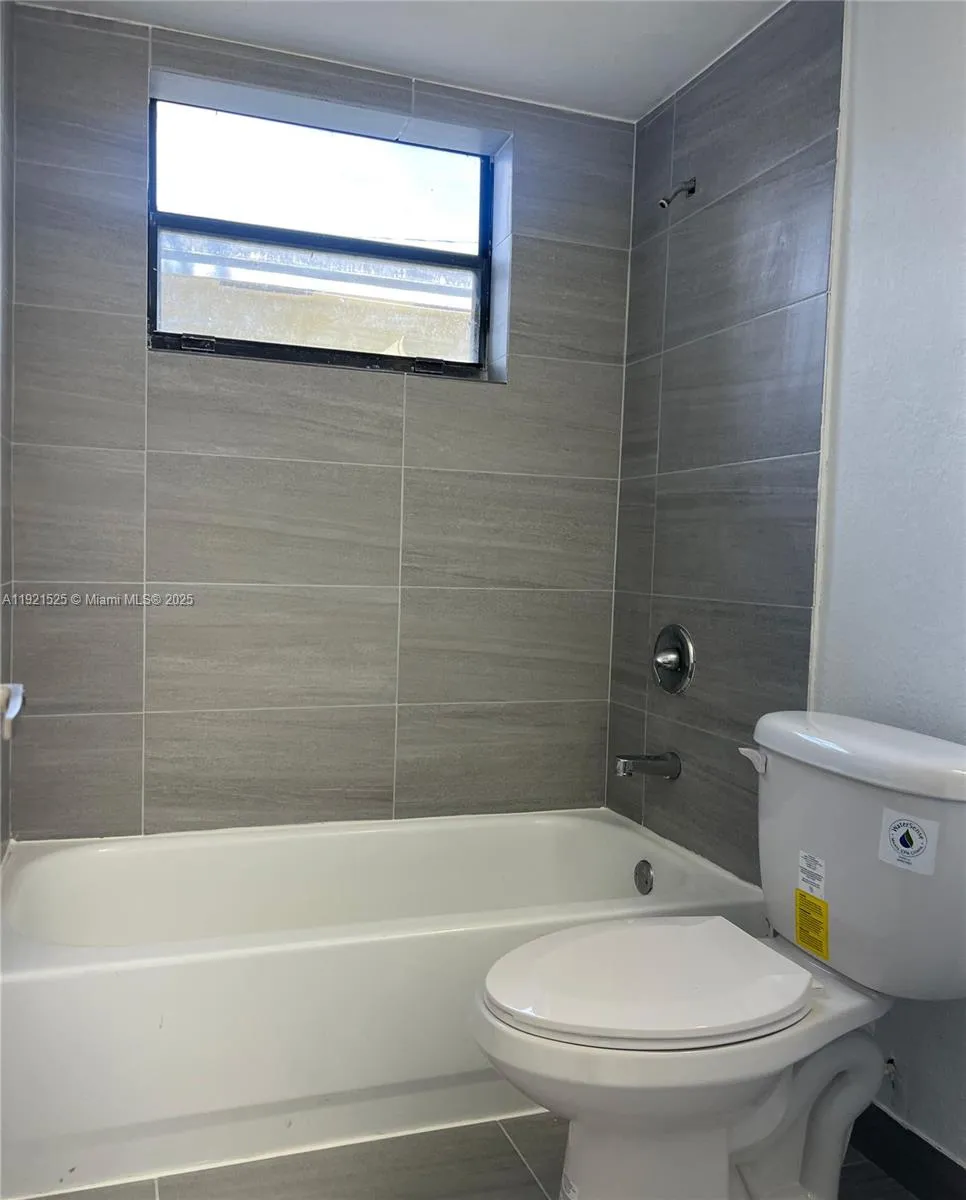 1286 Nw 59th St, Miami, Florida 33142, Miami, Florida 33142, ,Residential Income,For Sale,1286 Nw 59th St, Miami, Florida 33142,A11921525