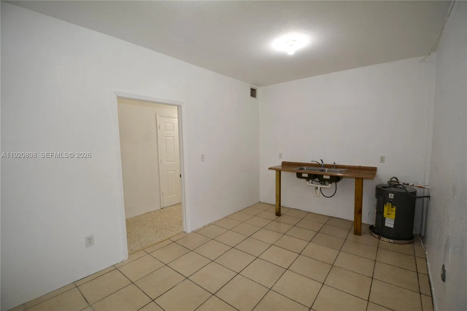 Kitchen / Break Room