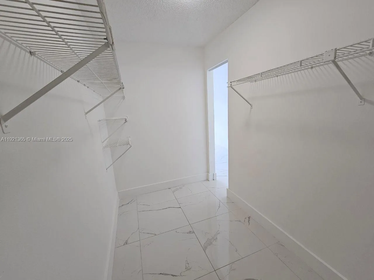 6580 W 27th Ct 58-21, Hialeah, Florida 33016, Hialeah, Florida 33016, 3 Bedrooms Bedrooms, ,2 BathroomsBathrooms,Residential Lease,For Rent,6580 W 27th Ct 58-21, Hialeah, Florida 33016,A11921365
