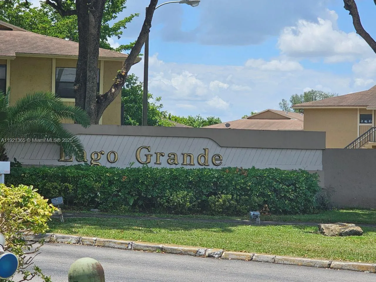 6580 W 27th Ct 58-21, Hialeah, Florida 33016, Hialeah, Florida 33016, 3 Bedrooms Bedrooms, ,2 BathroomsBathrooms,Residential Lease,For Rent,6580 W 27th Ct 58-21, Hialeah, Florida 33016,A11921365