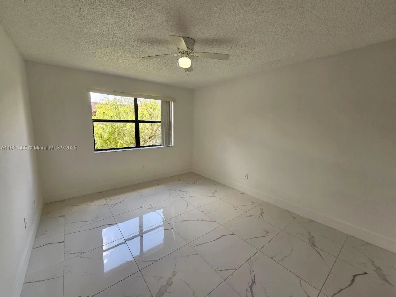 6580 W 27th Ct 58-21, Hialeah, Florida 33016, Hialeah, Florida 33016, 3 Bedrooms Bedrooms, ,2 BathroomsBathrooms,Residential Lease,For Rent,6580 W 27th Ct 58-21, Hialeah, Florida 33016,A11921365