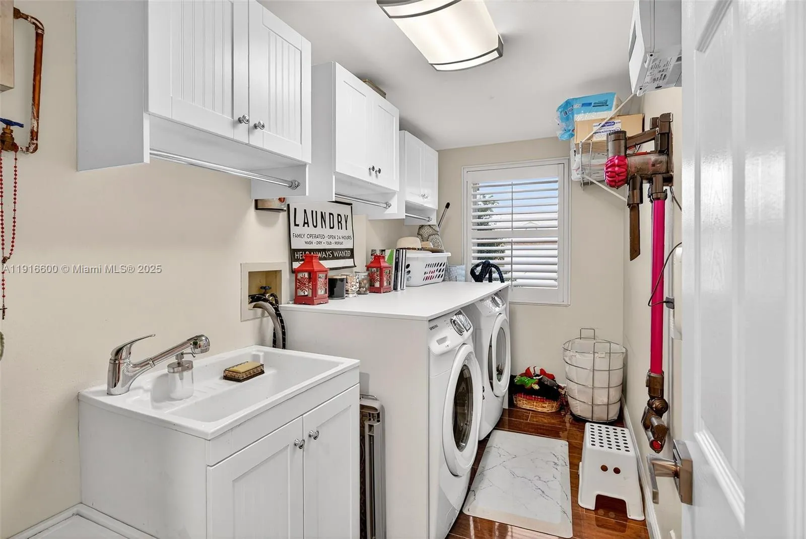 20230 Nw 7th St, Pembroke Pines, Florida 33029, Pembroke Pines, Florida 33029, 5 Bedrooms Bedrooms, ,3 BathroomsBathrooms,Residential,For Sale,20230 Nw 7th St, Pembroke Pines, Florida 33029,A11916600