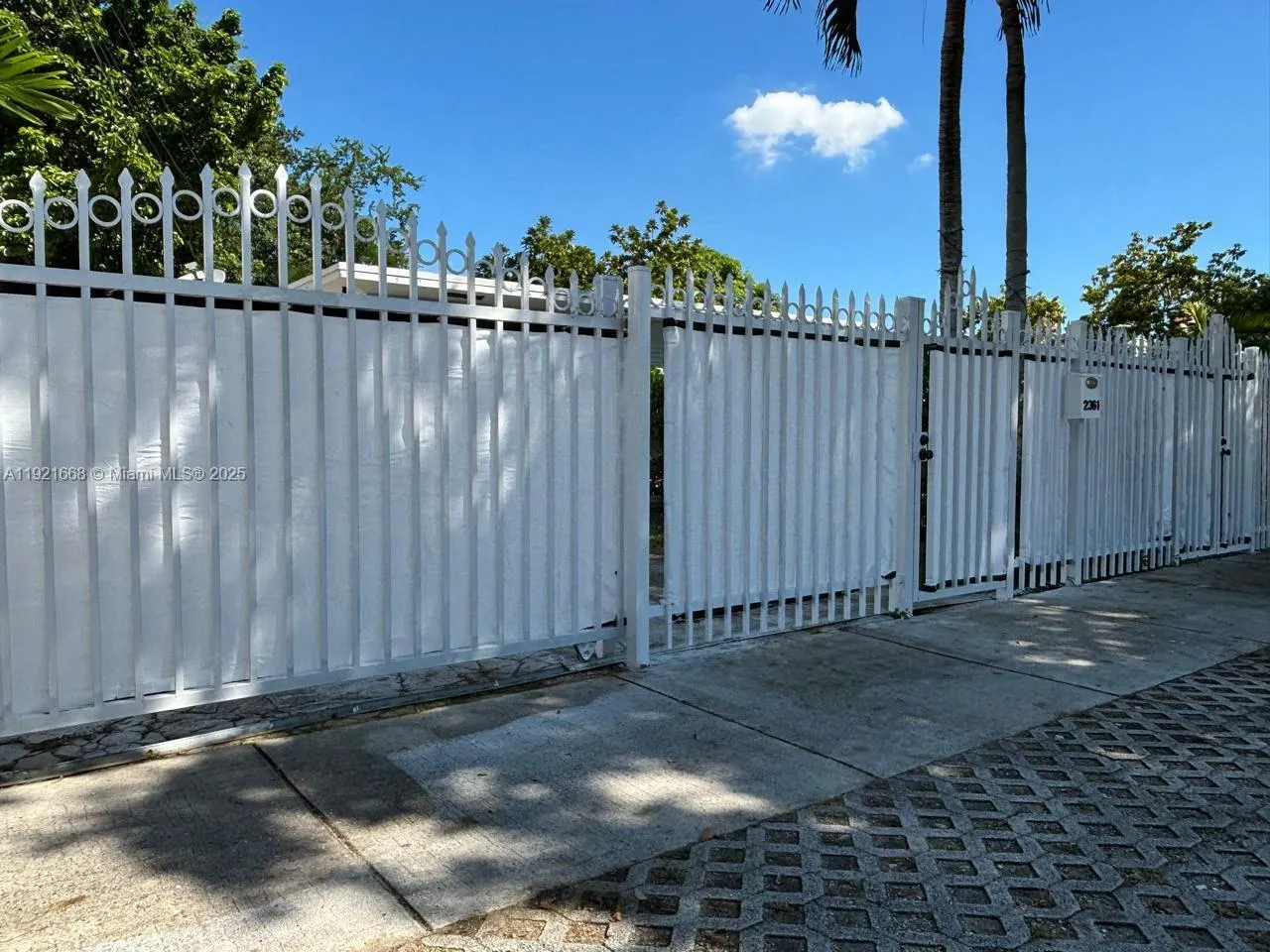 2359 Nw 32nd St, Miami, Florida 33142, Miami, Florida 33142, ,Residential Income,For Sale,2359 Nw 32nd St, Miami, Florida 33142,A11921668