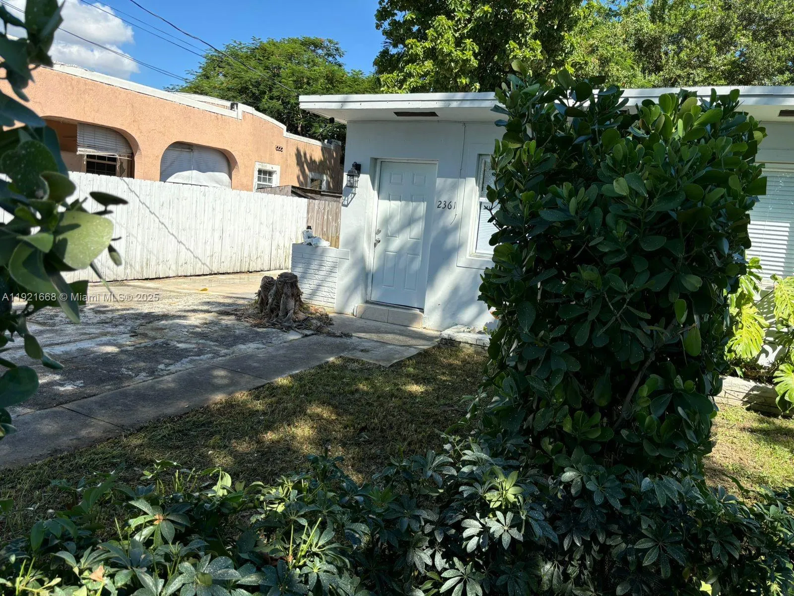 2359 Nw 32nd St, Miami, Florida 33142, Miami, Florida 33142, ,Residential Income,For Sale,2359 Nw 32nd St, Miami, Florida 33142,A11921668