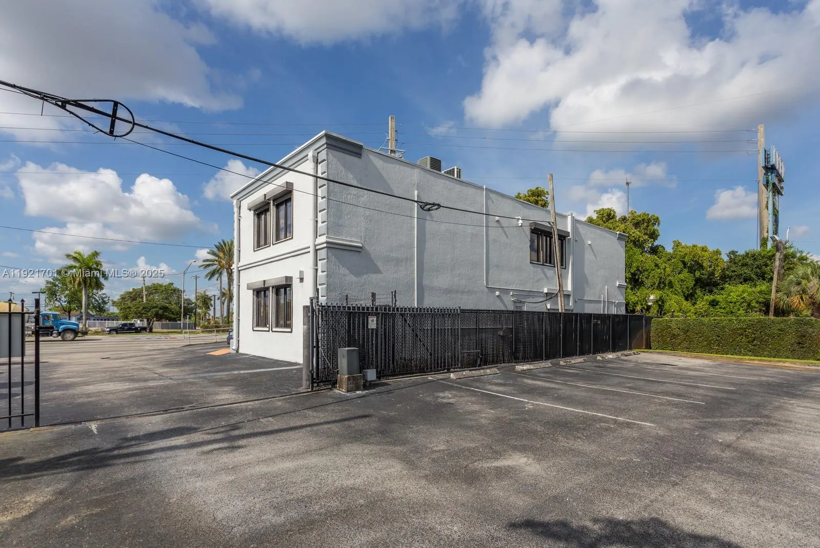 2843 Pembroke Rd 2nd Floor, Hollywood, Florida 330, Hollywood, Florida 33020, ,Commercial Lease,For Rent,2843 Pembroke Rd 2nd Floor, Hollywood, Florida 330,A11921701