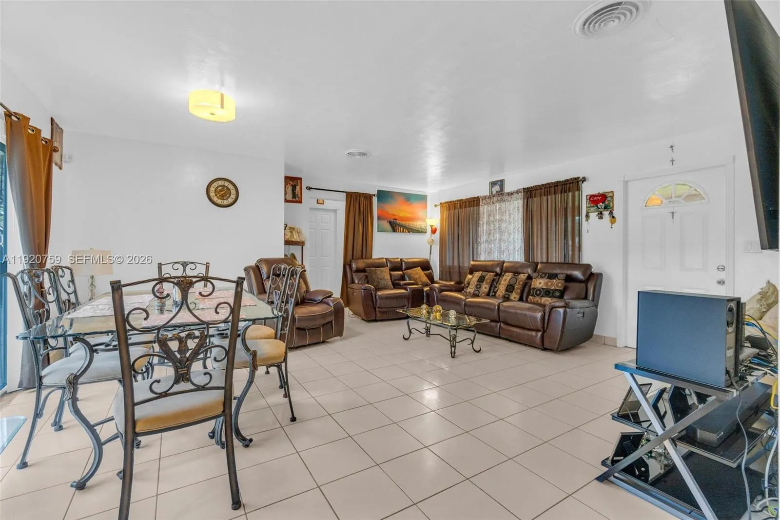 371 Ne 42nd Ct, Oakland Park, Florida 33334, Oakland Park, Florida 33334, 2 Bedrooms Bedrooms, ,2 BathroomsBathrooms,Residential,For Sale,371 Ne 42nd Ct, Oakland Park, Florida 33334,A11920759