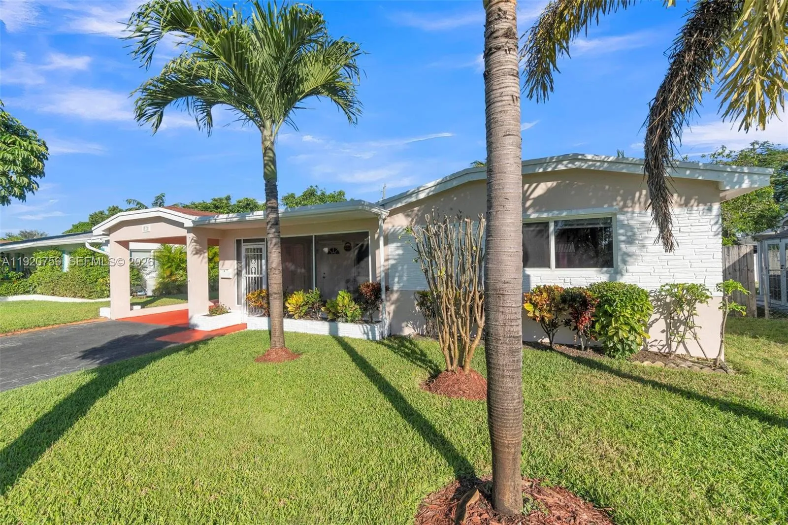 371 Ne 42nd Ct, Oakland Park, Florida 33334, Oakland Park, Florida 33334, 2 Bedrooms Bedrooms, ,2 BathroomsBathrooms,Residential,For Sale,371 Ne 42nd Ct, Oakland Park, Florida 33334,A11920759