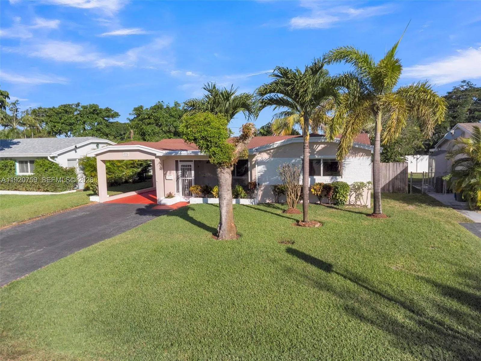 371 Ne 42nd Ct, Oakland Park, Florida 33334, Oakland Park, Florida 33334, 2 Bedrooms Bedrooms, ,2 BathroomsBathrooms,Residential,For Sale,371 Ne 42nd Ct, Oakland Park, Florida 33334,A11920759
