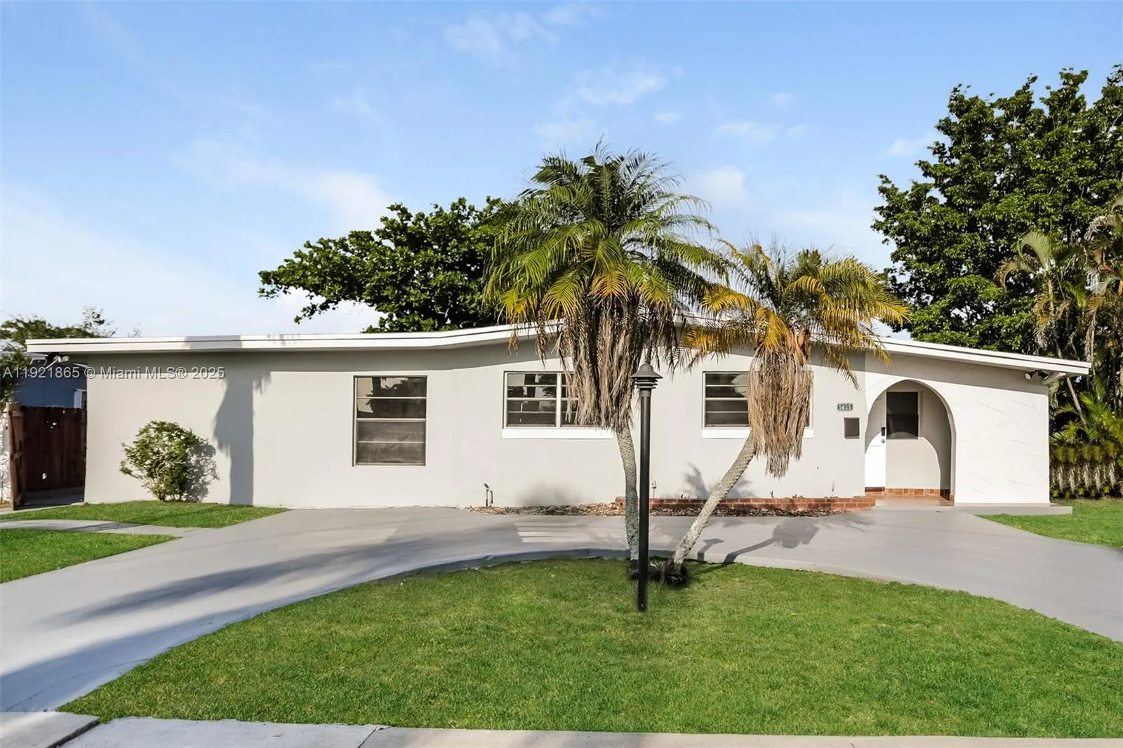 5835 Sw 117th Ave, Miami, Florida 33183, Miami, Florida 33183, 4 Bedrooms Bedrooms, ,2 BathroomsBathrooms,Residential Lease,For Rent,5835 Sw 117th Ave, Miami, Florida 33183,A11921865 5835 Sw 117th Ave, Miami, Florida 33183, Miami, Florida 33183, 4 Bedrooms Bedrooms, ,2 BathroomsBathrooms,Residential Lease,For Rent,5835 Sw 117th Ave, Miami, Florida 33183,A11921865