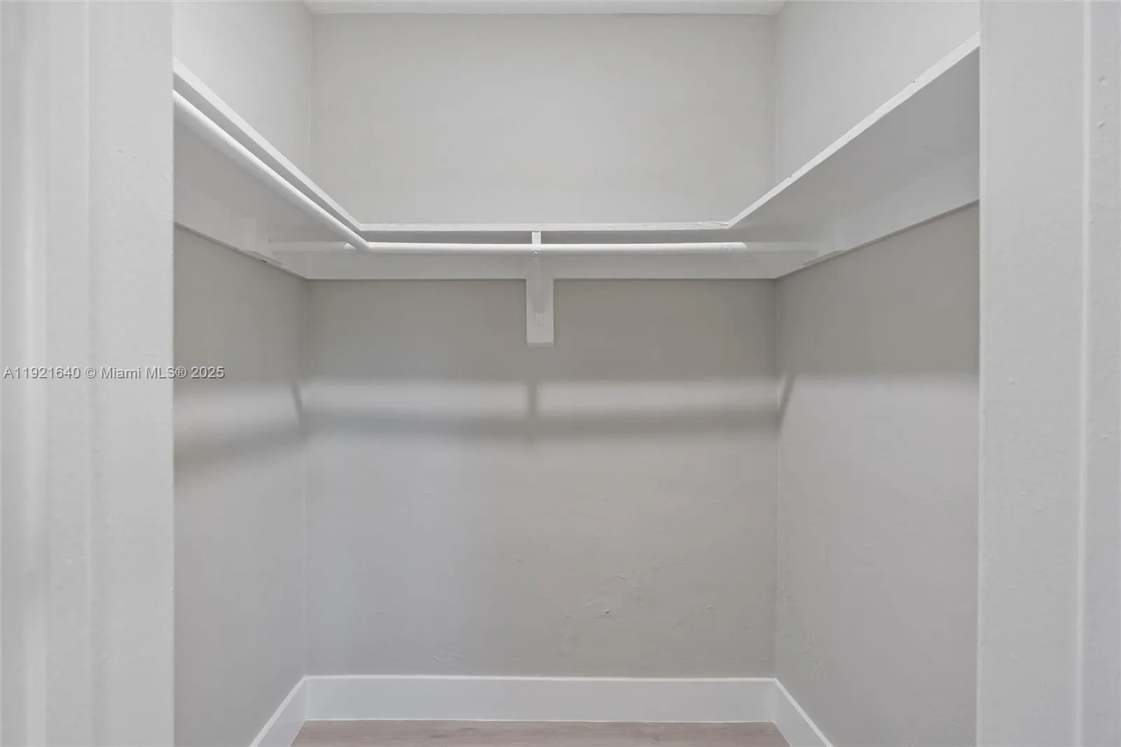 1400 Ne 5th Ter 4, Fort Lauderdale, Florida 33304, Fort Lauderdale, Florida 33304, 2 Bedrooms Bedrooms, ,1 BathroomBathrooms,Residential Lease,For Rent,1400 Ne 5th Ter 4, Fort Lauderdale, Florida 33304,A11921640