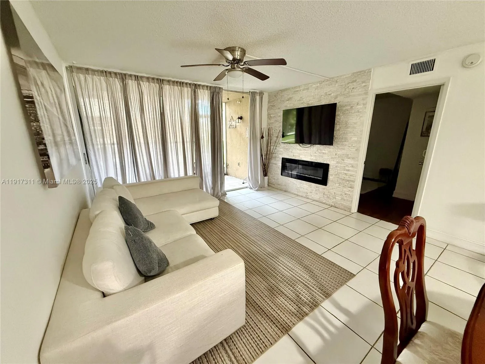 8246 Nw 24th St 8246, Coral Springs, Florida 33065, Coral Springs, Florida 33065, 3 Bedrooms Bedrooms, ,2 BathroomsBathrooms,Residential,For Sale,8246 Nw 24th St 8246, Coral Springs, Florida 33065,A11917311