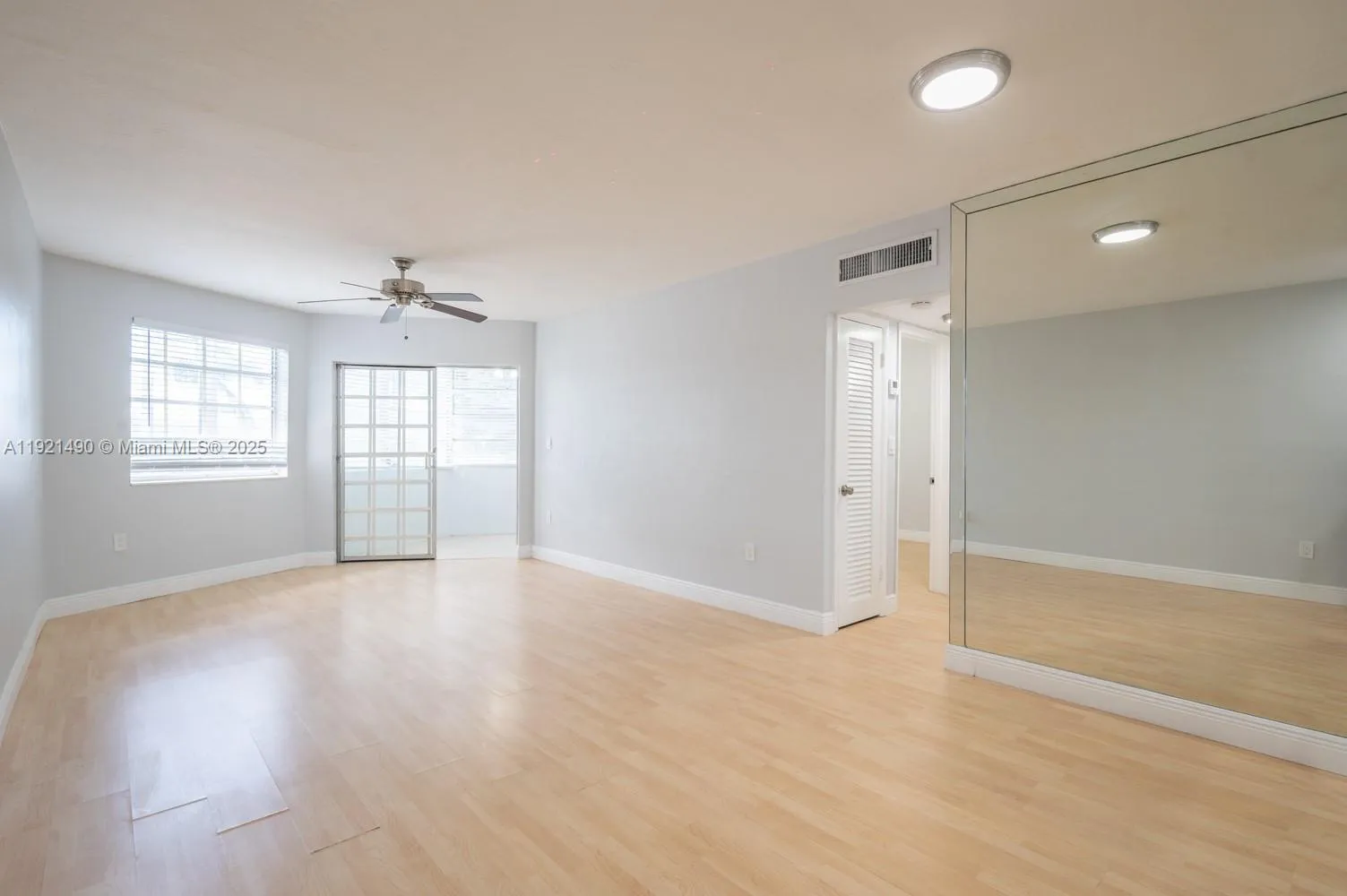 1651 Ne Miami Gardens Dr 204, Miami, Florida 33179, Miami, Florida 33179, 2 Bedrooms Bedrooms, ,1 BathroomBathrooms,Residential Lease,For Rent,1651 Ne Miami Gardens Dr 204, Miami, Florida 33179,A11921490