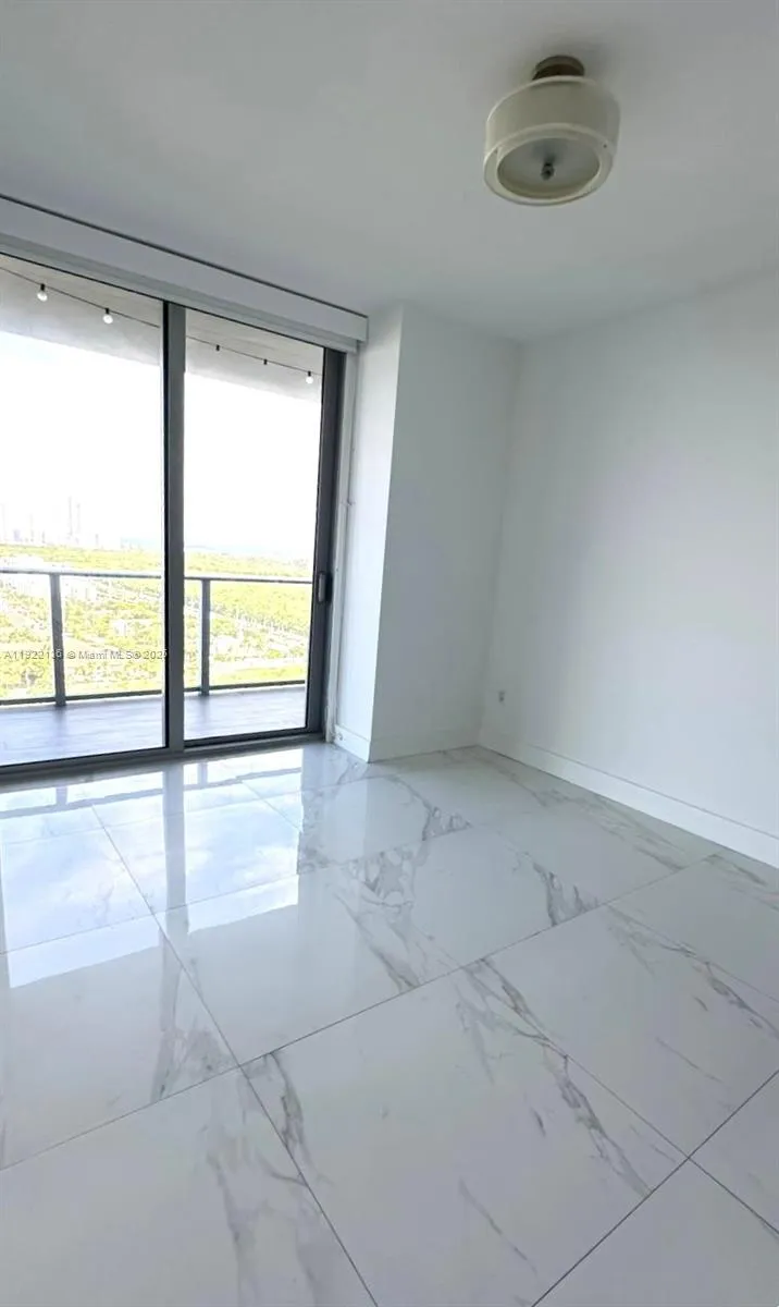 16385 Biscayne Blvd 2418, North Miami Beach, Flori, North Miami Beach, Florida 33160, 2 Bedrooms Bedrooms, ,2 BathroomsBathrooms,Residential Lease,For Rent,16385 Biscayne Blvd 2418, North Miami Beach, Flori,A11922136