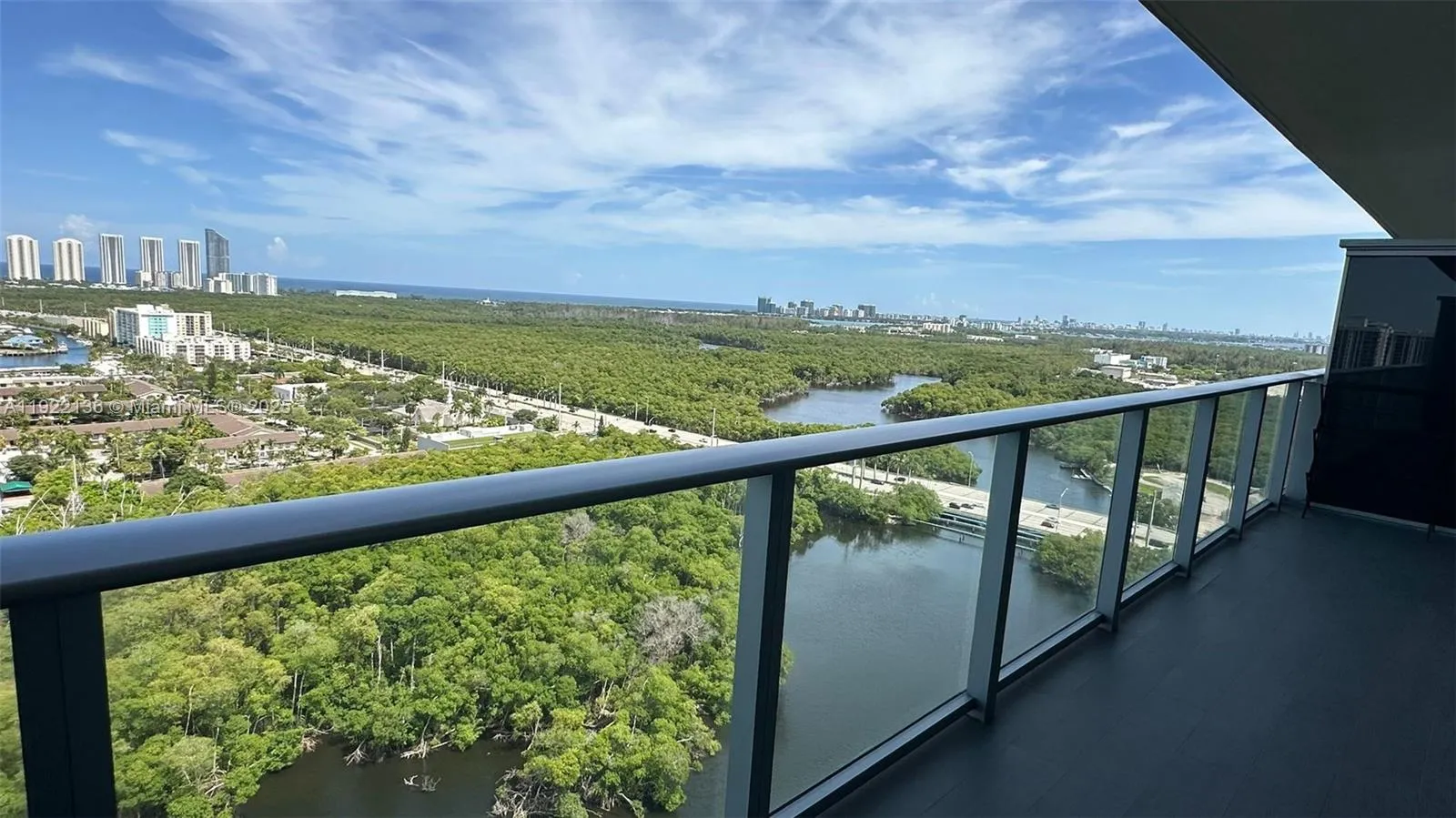16385 Biscayne Blvd 2418, North Miami Beach, Flori, North Miami Beach, Florida 33160, 2 Bedrooms Bedrooms, ,2 BathroomsBathrooms,Residential Lease,For Rent,16385 Biscayne Blvd 2418, North Miami Beach, Flori,A11922136
