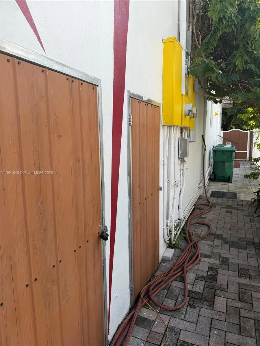 Miami, Florida 33130, Miami, Florida 33130, ,Residential Income,For Sale, Miami, Florida 33130,A11921048