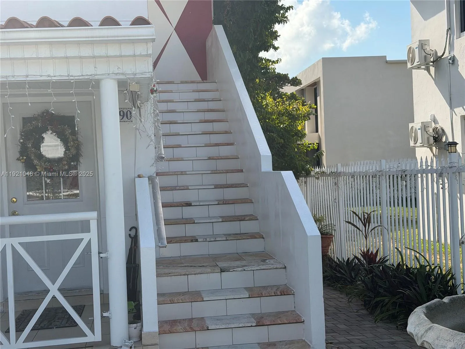 990 Sw 9th St, Miami, Florida 33130, Miami, Florida 33130, ,Residential Income,For Sale,990 Sw 9th St, Miami, Florida 33130,A11921048