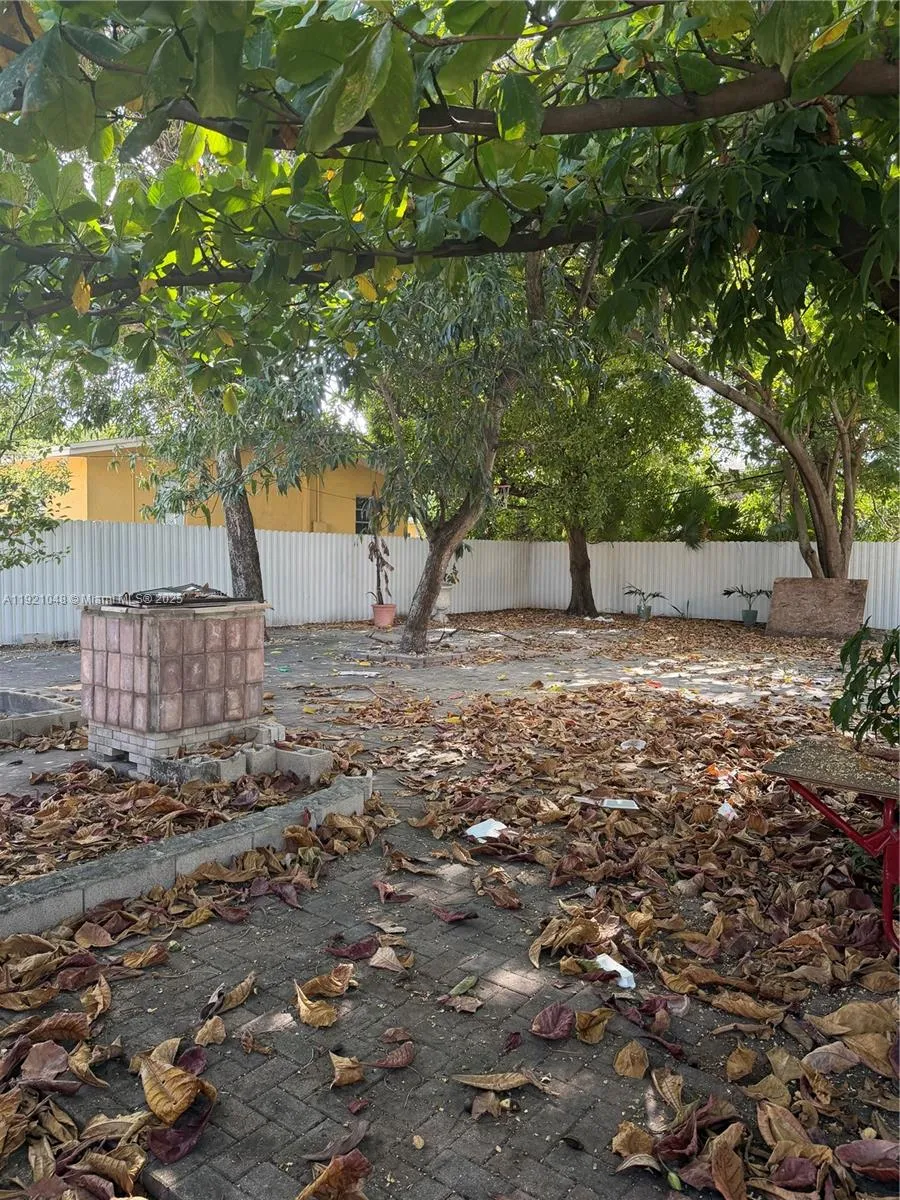 990 Sw 9th St, Miami, Florida 33130, Miami, Florida 33130, ,Residential Income,For Sale,990 Sw 9th St, Miami, Florida 33130,A11921048