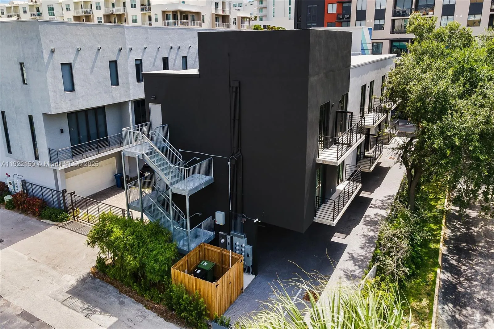 637 Ne 4th Ave, Fort Lauderdale, Florida 33304, Fort Lauderdale, Florida 33304, ,Commercial Sale,For Sale,637 Ne 4th Ave, Fort Lauderdale, Florida 33304,A11922150