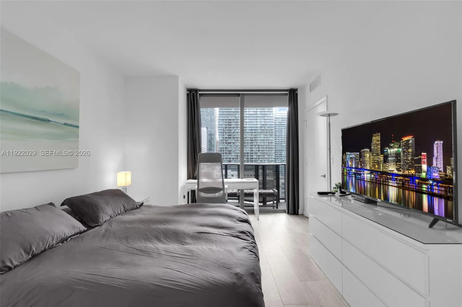 55 Sw 9th St 1705, Miami, Florida 33130, Miami, Florida 33130, 1 Bedroom Bedrooms, ,2 BathroomsBathrooms,Residential,For Sale,55 Sw 9th St 1705, Miami, Florida 33130,A11922029