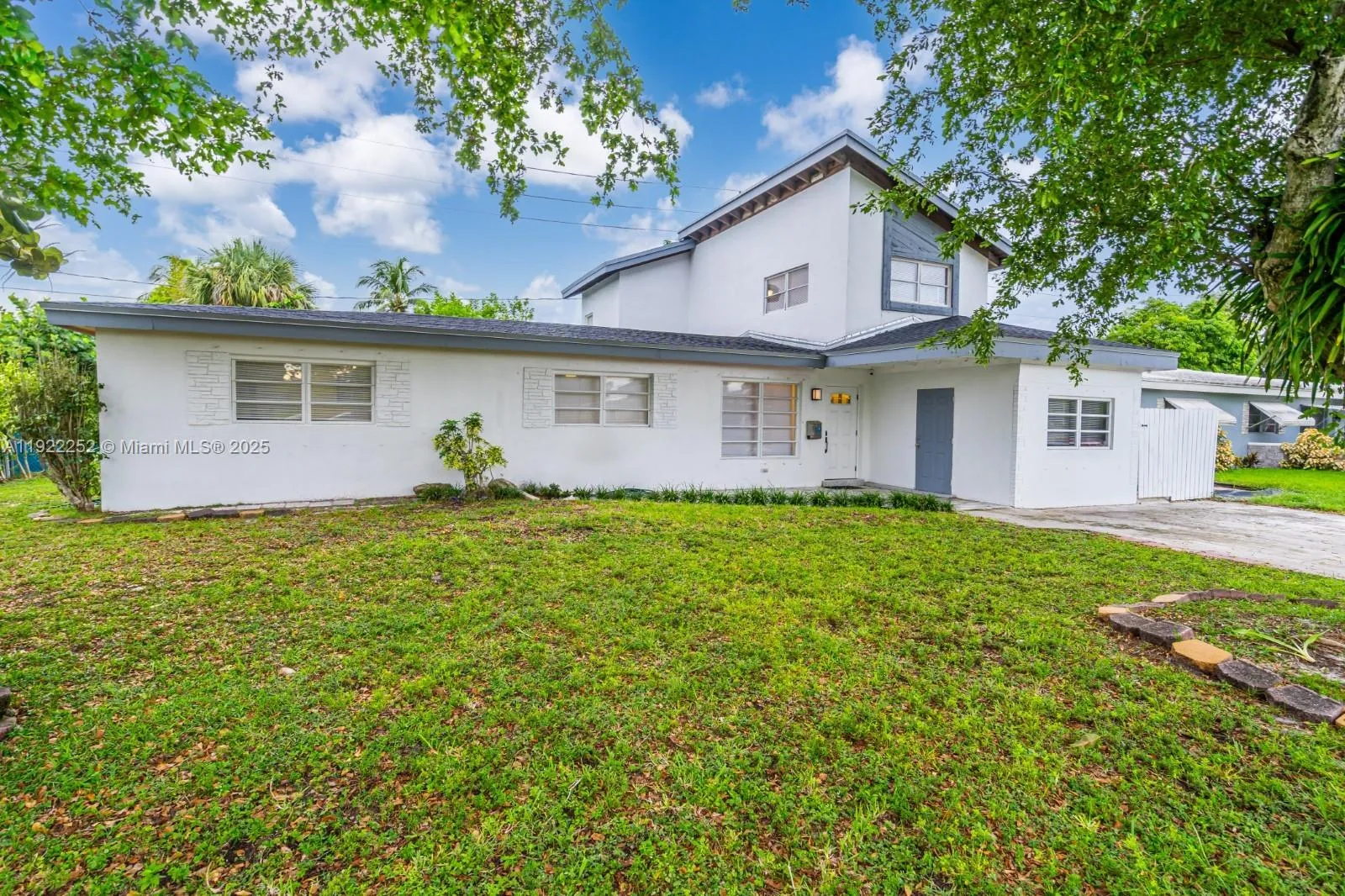1165 Sw 4th Ter, Pompano Beach, Florida 33060, Pompano Beach, Florida 33060, 4 Bedrooms Bedrooms, ,3 BathroomsBathrooms,Residential,For Sale,1165 Sw 4th Ter, Pompano Beach, Florida 33060,A11922252