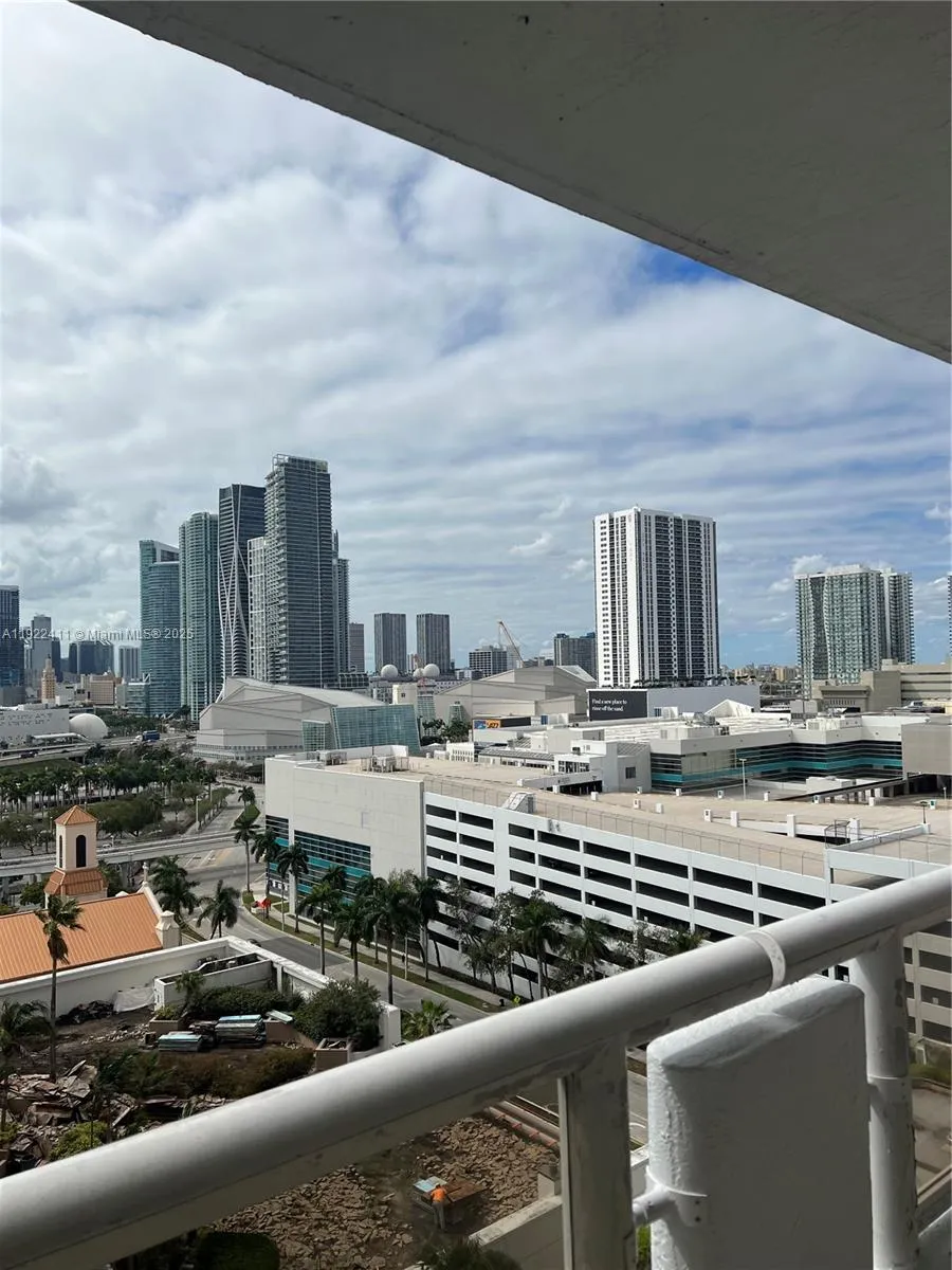 1717 N Bayshore Dr A-1856, Miami, Florida 33132, Miami, Florida 33132, 3 Bedrooms Bedrooms, ,3 BathroomsBathrooms,Residential Lease,For Rent,1717 N Bayshore Dr A-1856, Miami, Florida 33132,A11922411