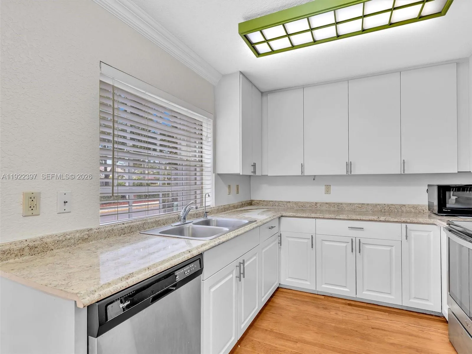 1361 Cottonwood Cir, Weston, Florida 33326, Weston, Florida 33326, 3 Bedrooms Bedrooms, ,2 BathroomsBathrooms,Residential Lease,For Rent,1361 Cottonwood Cir, Weston, Florida 33326,A11922397