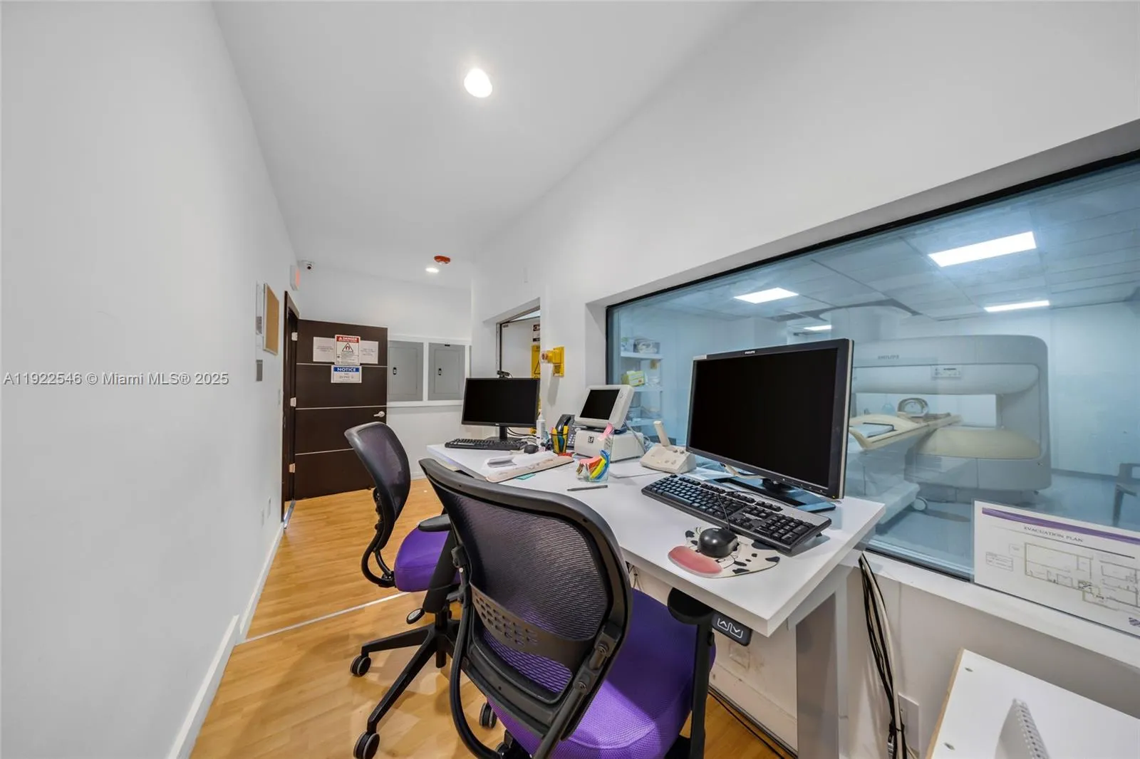 99 W 49th St, Hialeah, Florida 33012, Hialeah, Florida 33012, ,Commercial Lease,For Rent,99 W 49th St, Hialeah, Florida 33012,A11922546