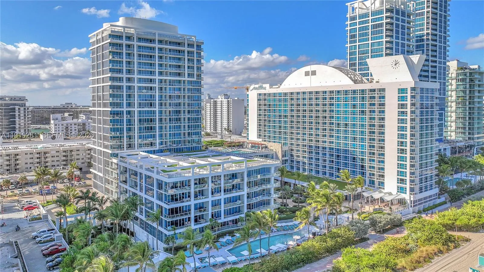 6799 Collins Ave 309, Miami Beach, Florida 33141, Miami Beach, Florida 33141, 1 Bedroom Bedrooms, ,1 BathroomBathrooms,Residential Lease,For Rent,6799 Collins Ave 309, Miami Beach, Florida 33141,A11919281