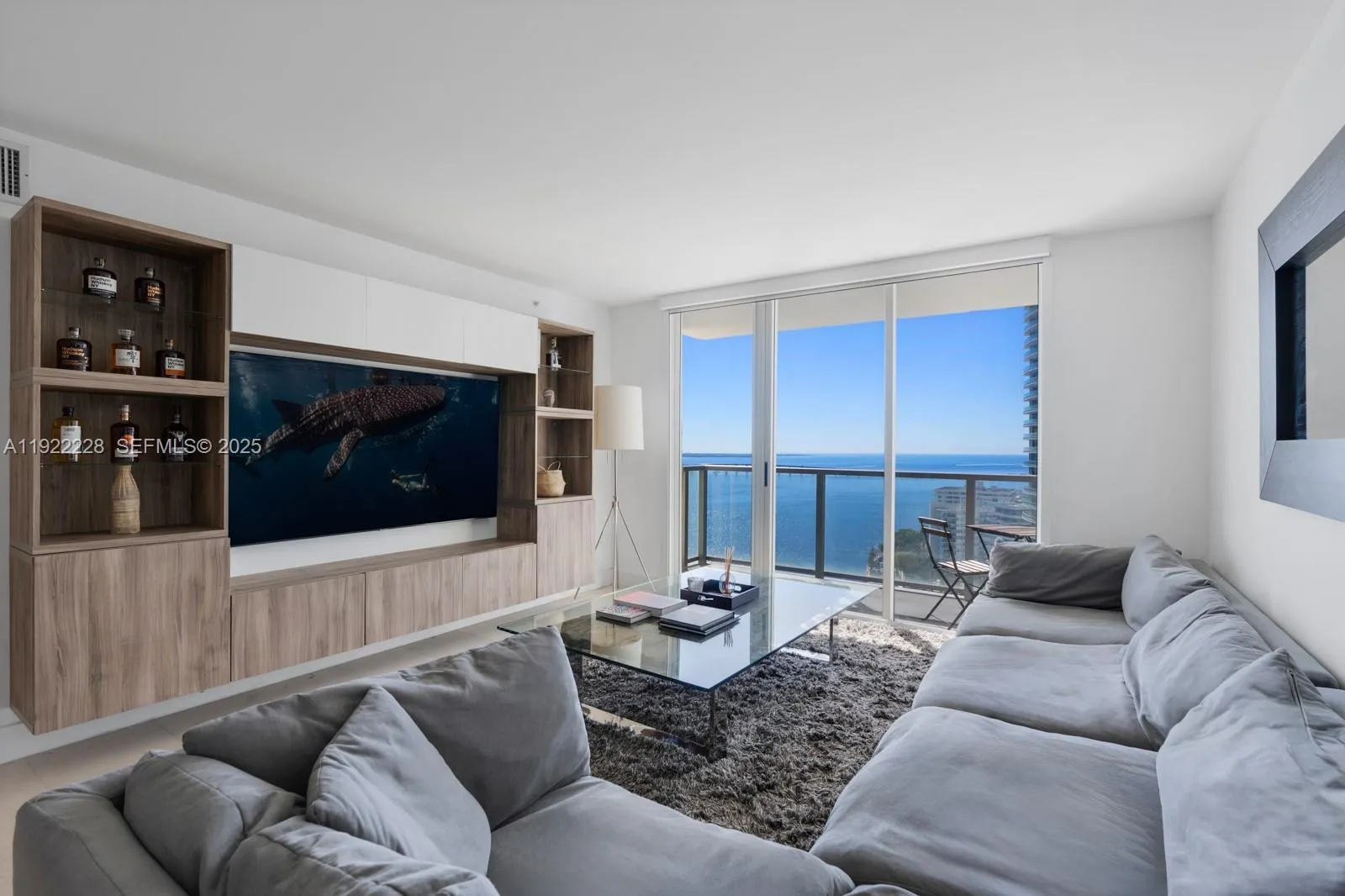1155 Brickell Bay Dr 2409, Miami, Florida 33131, Miami, Florida 33131, 2 Bedrooms Bedrooms, ,2 BathroomsBathrooms,Residential,For Sale,1155 Brickell Bay Dr 2409, Miami, Florida 33131,A11922228