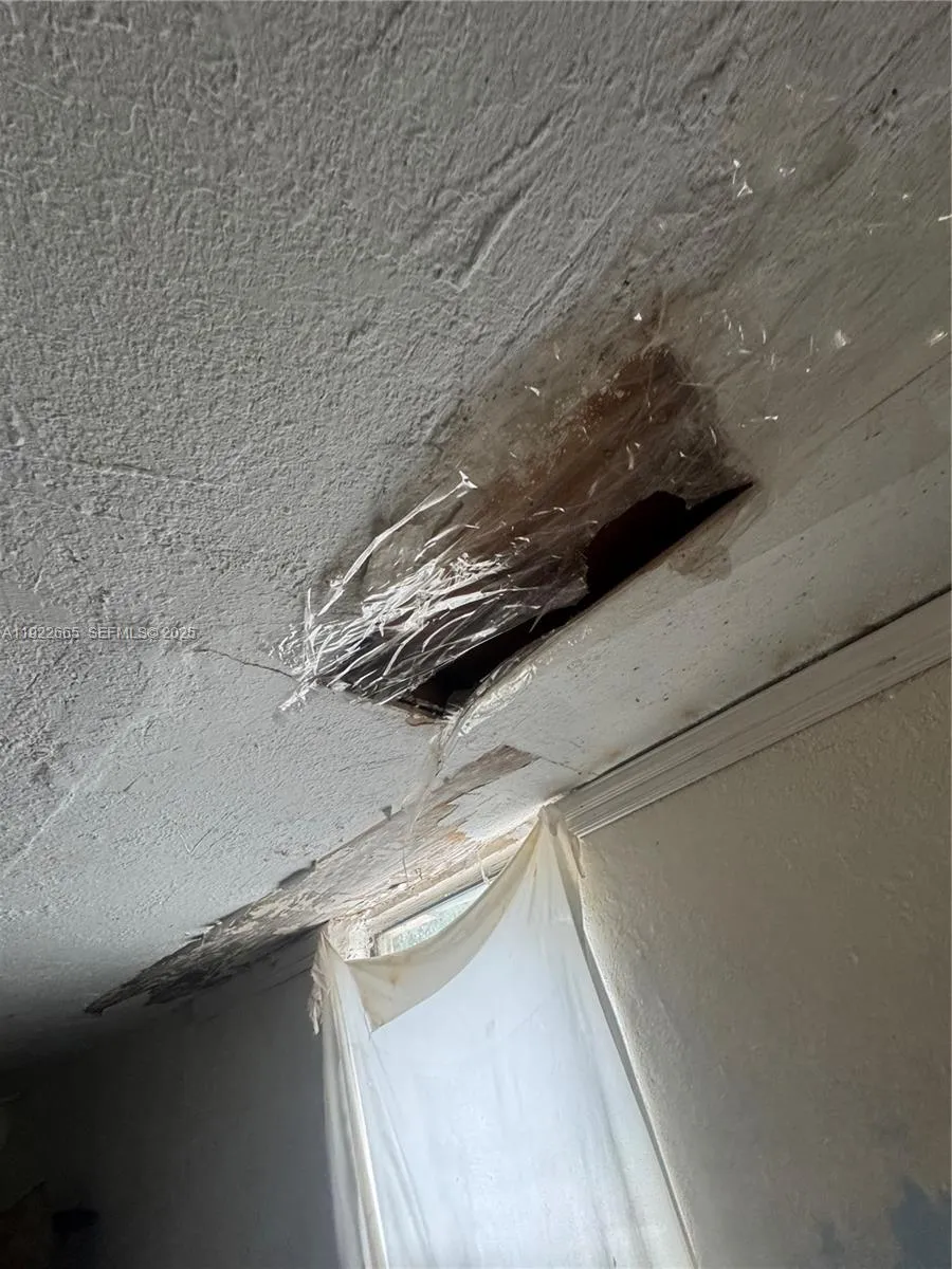 2231 Nw 43rd Ter, Lauderhill, Florida 33313, Lauderhill, Florida 33313, 3 Bedrooms Bedrooms, ,2 BathroomsBathrooms,Residential,For Sale,2231 Nw 43rd Ter, Lauderhill, Florida 33313,A11922665