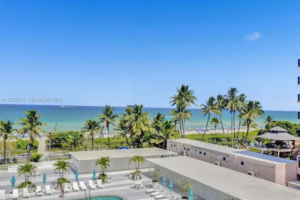 5255 Collins Ave 5d, Miami Beach, Florida 33140, Miami Beach, Florida 33140, 2 Bedrooms Bedrooms, ,2 BathroomsBathrooms,Residential,For Sale,5255 Collins Ave 5d, Miami Beach, Florida 33140,A11922713