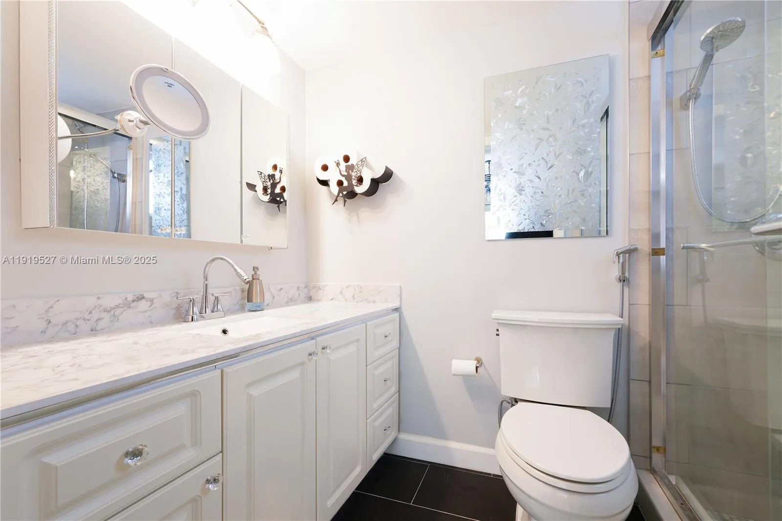 8041 Lake Dr 102, Doral, Florida 33166, Doral, Florida 33166, 2 Bedrooms Bedrooms, ,2 BathroomsBathrooms,Residential,For Sale,8041 Lake Dr 102, Doral, Florida 33166,A11919527