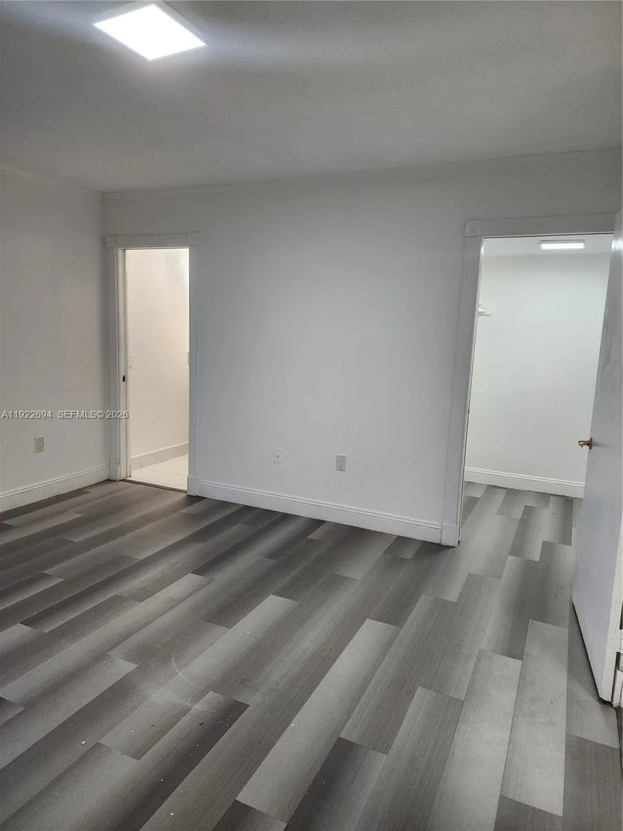 8075 Sw 107th Ave 215, Miami, Florida 33173, Miami, Florida 33173, 2 Bedrooms Bedrooms, ,2 BathroomsBathrooms,Residential Lease,For Rent,8075 Sw 107th Ave 215, Miami, Florida 33173,A11922694