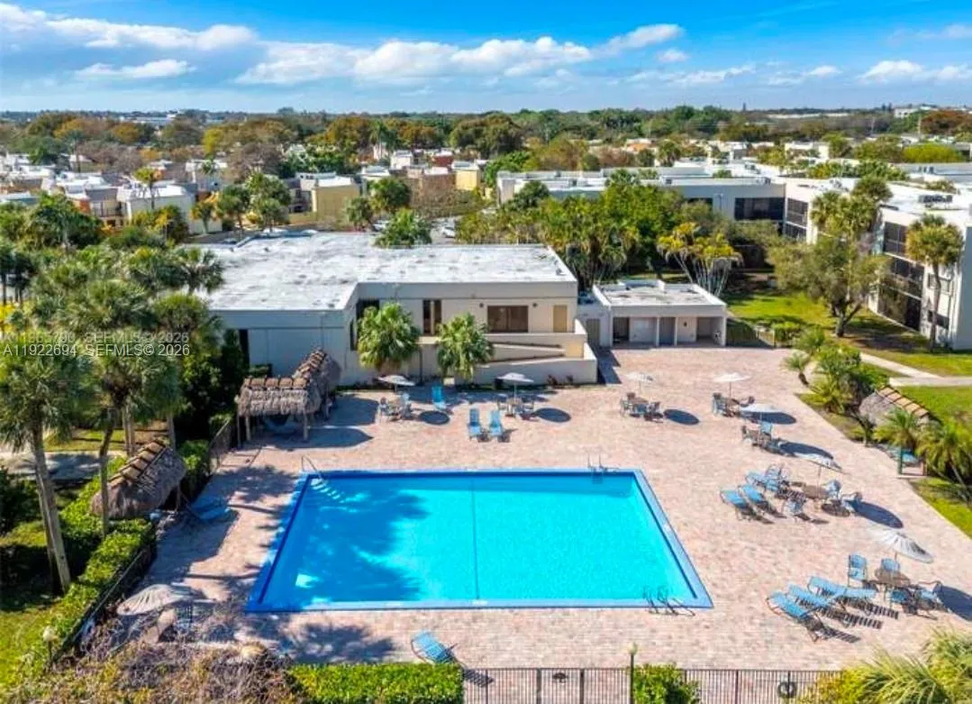 8075 Sw 107th Ave 215, Miami, Florida 33173, Miami, Florida 33173, 2 Bedrooms Bedrooms, ,2 BathroomsBathrooms,Residential Lease,For Rent,8075 Sw 107th Ave 215, Miami, Florida 33173,A11922694