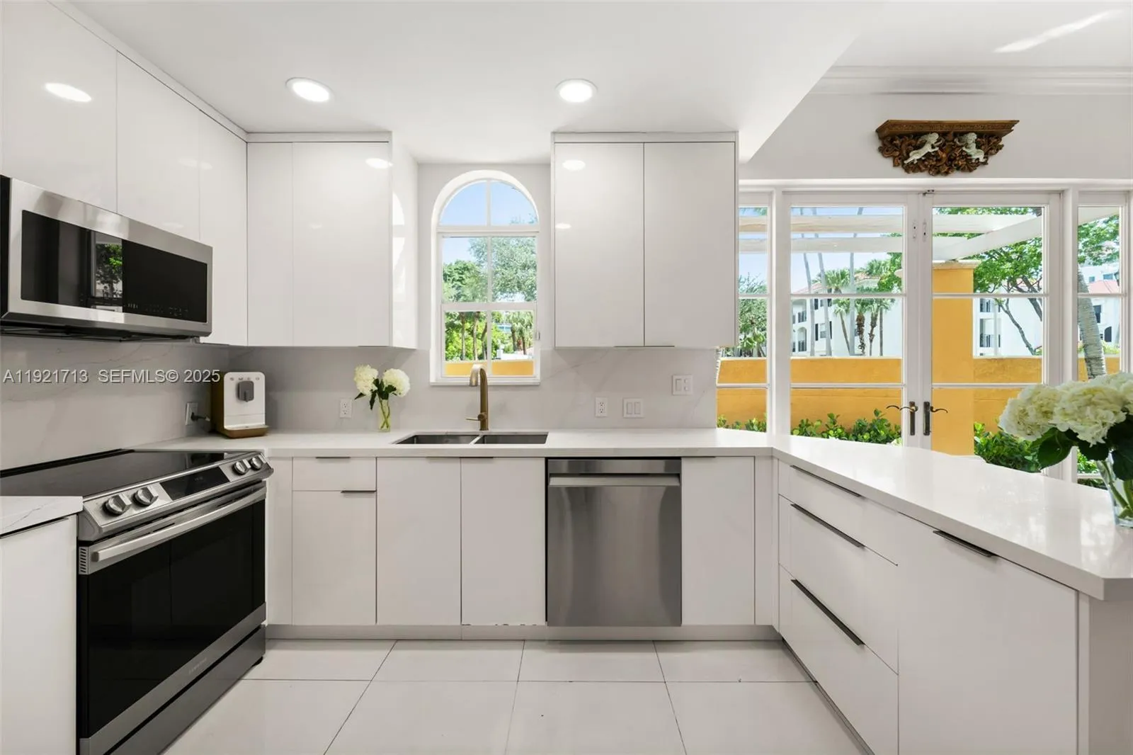 18475 Ne 30th Pl, Aventura, Florida 33160, Aventura, Florida 33160, 3 Bedrooms Bedrooms, ,2 BathroomsBathrooms,Residential,For Sale,18475 Ne 30th Pl, Aventura, Florida 33160,A11921713